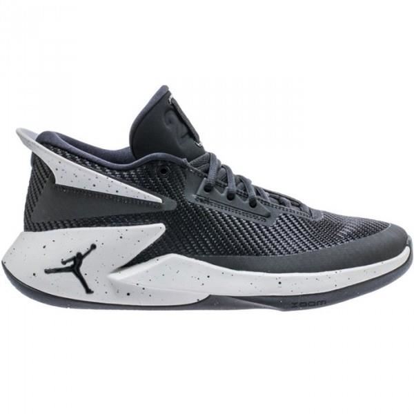 chaussure basket ball jordan