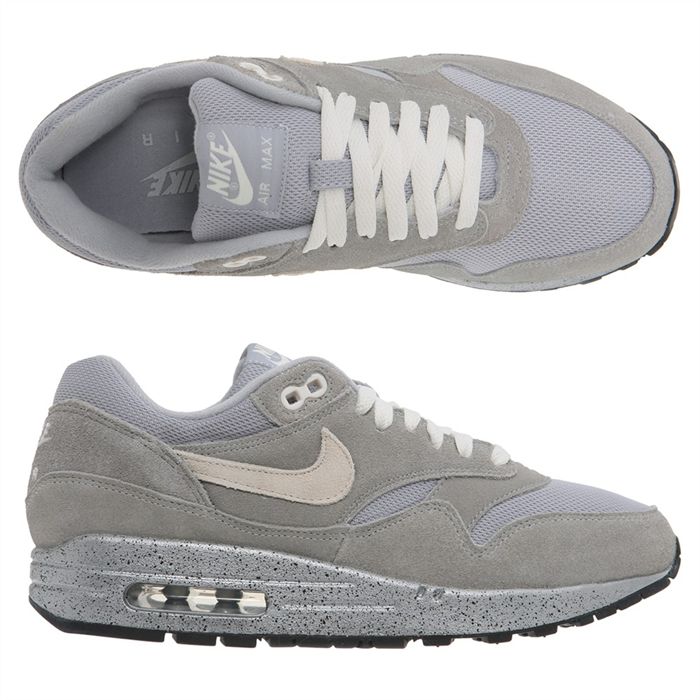 nike air max ecriture sur les lacets