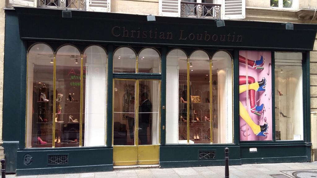 magasin louboutin faubourg saint honoré