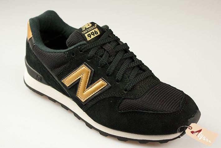 new balance noires et dorees