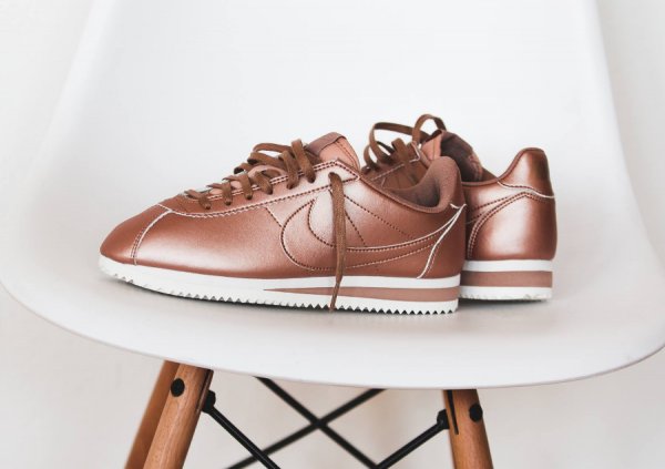 nike cortez nylon femme or