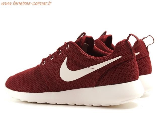 nike roshe run bordeaux